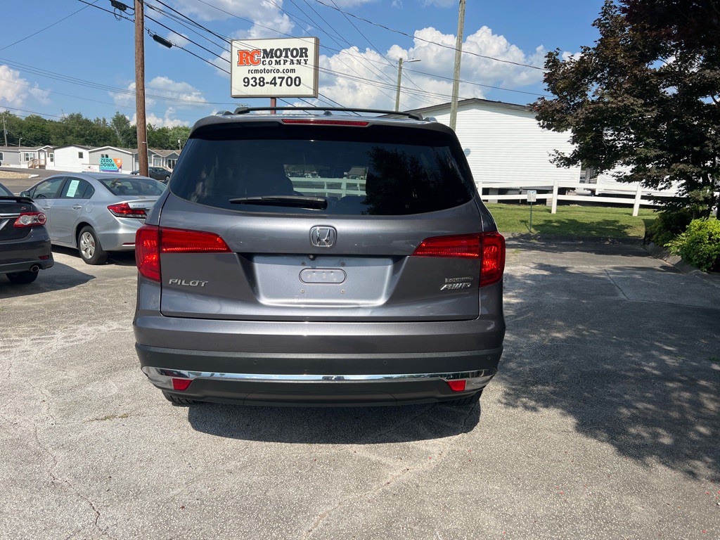 2017 Honda Pilot Image 3