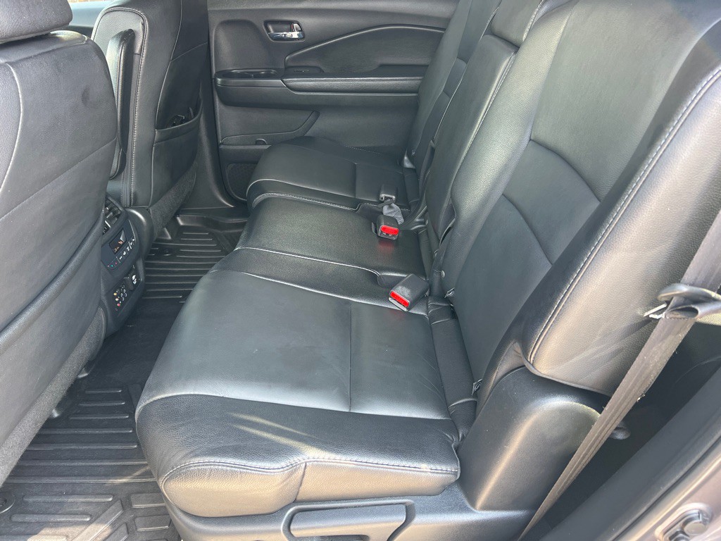 2017 Honda Pilot Image 10