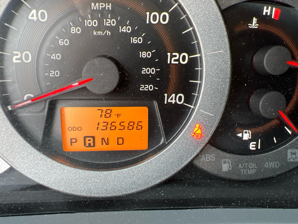 2011 Toyota Rav4 Image 24