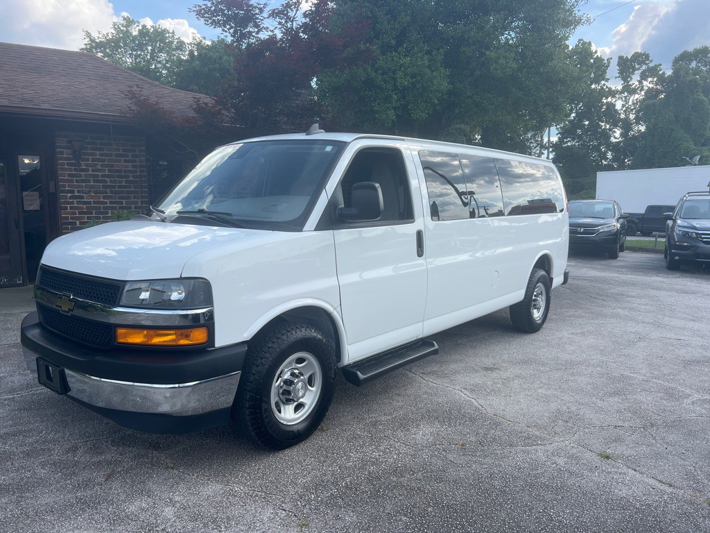 2019 Chevrolet Express Image 1