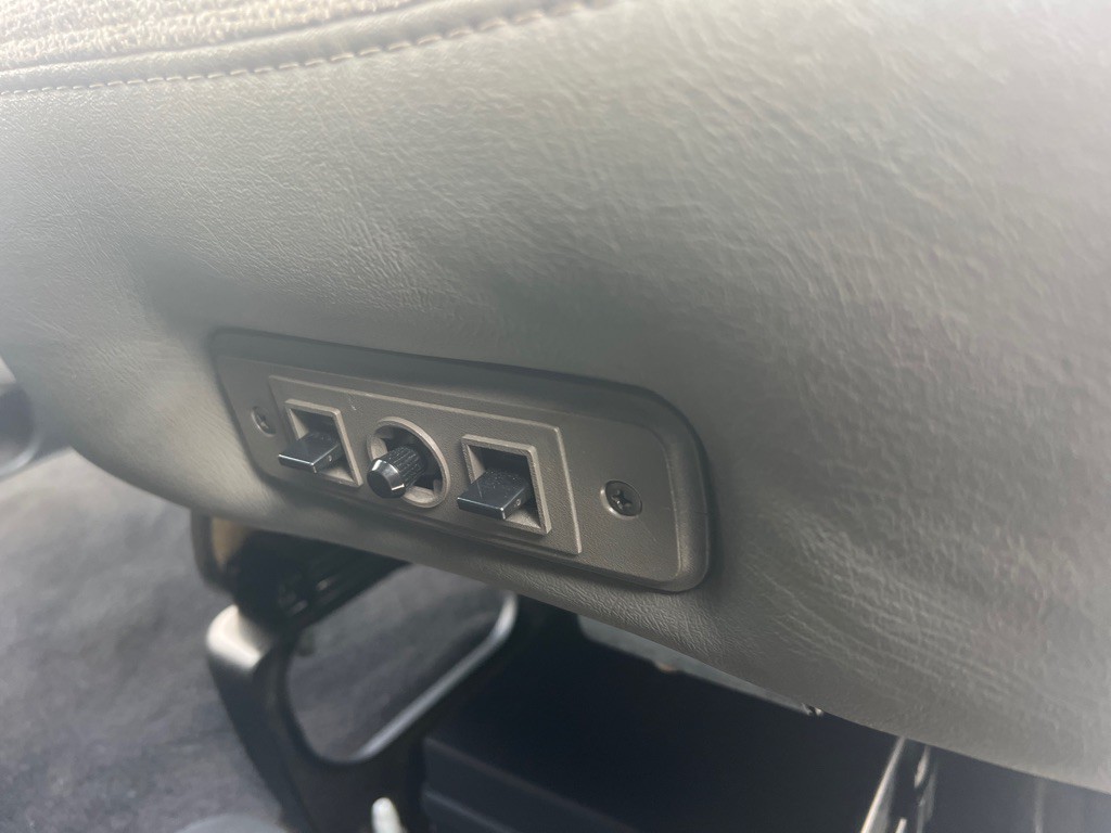 2019 Chevrolet Express Image 8