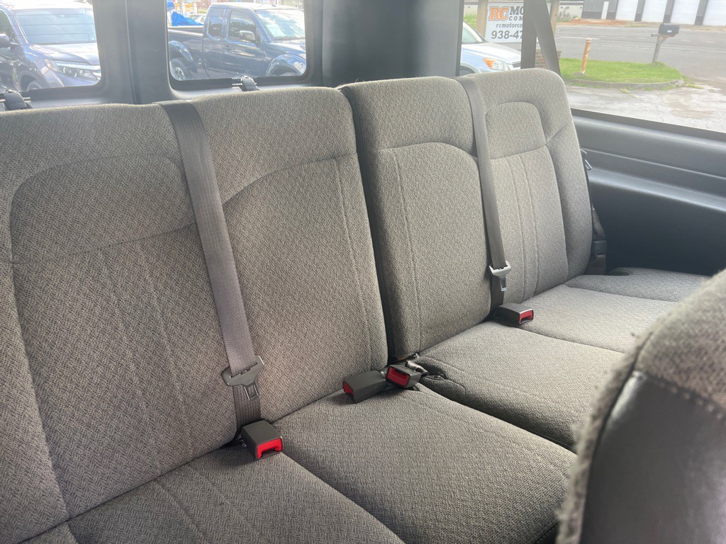 2019 Chevrolet Express Image 10
