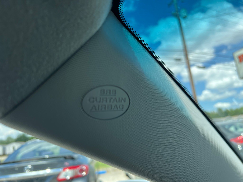 2011 Toyota Camry Image 21