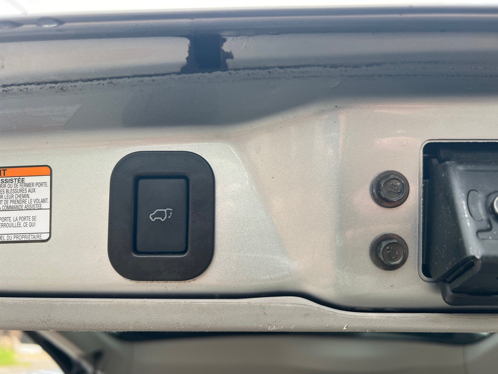 2015 Toyota Sienna Image 14