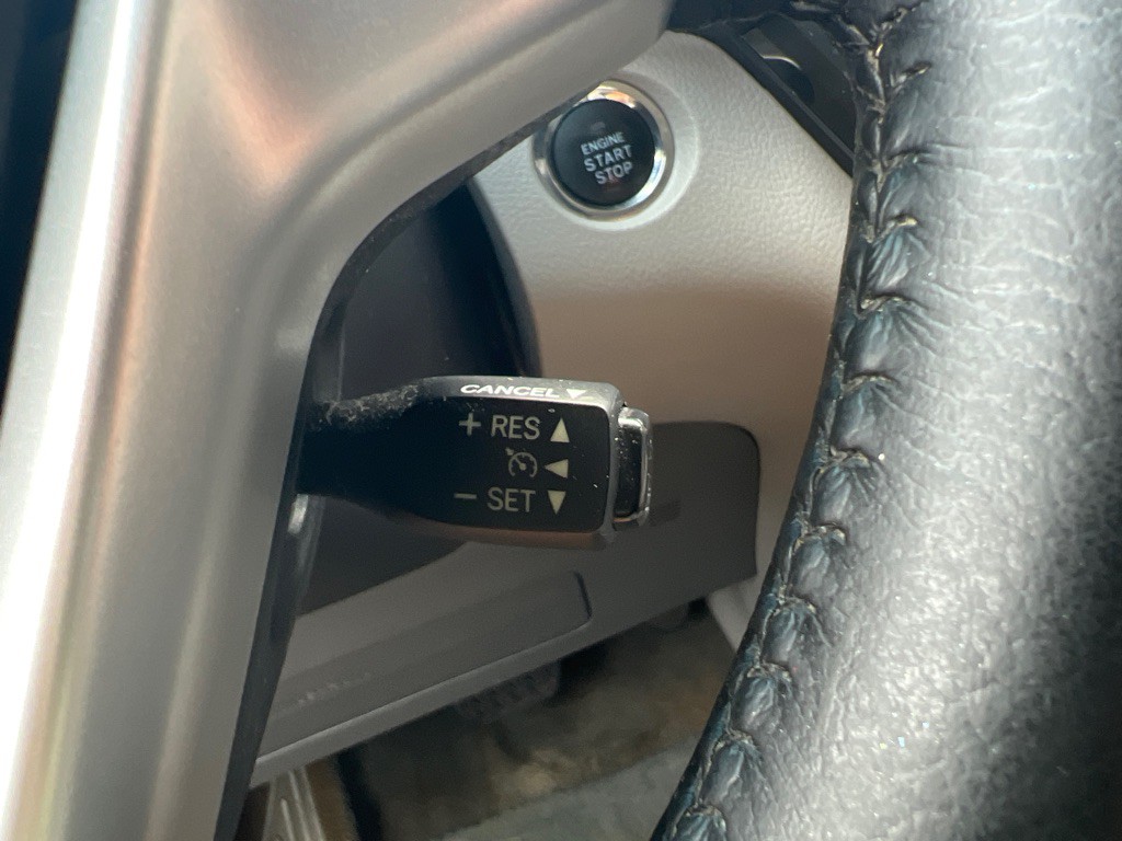 2015 Toyota Sienna Image 19