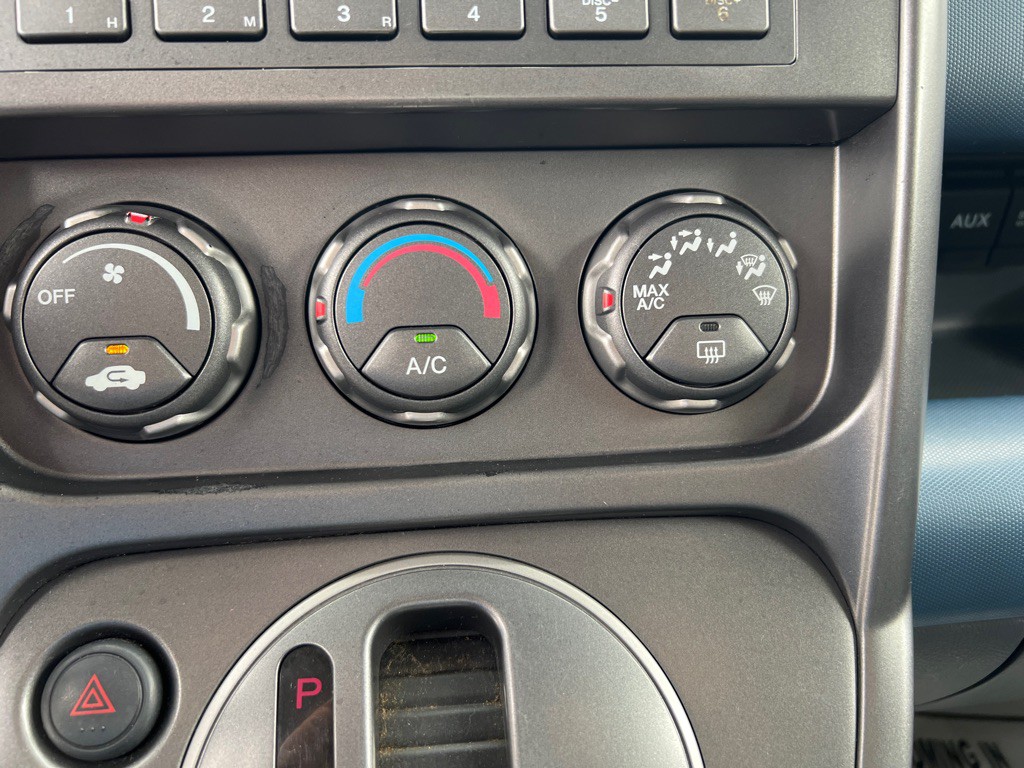2006 Honda Element Image 17