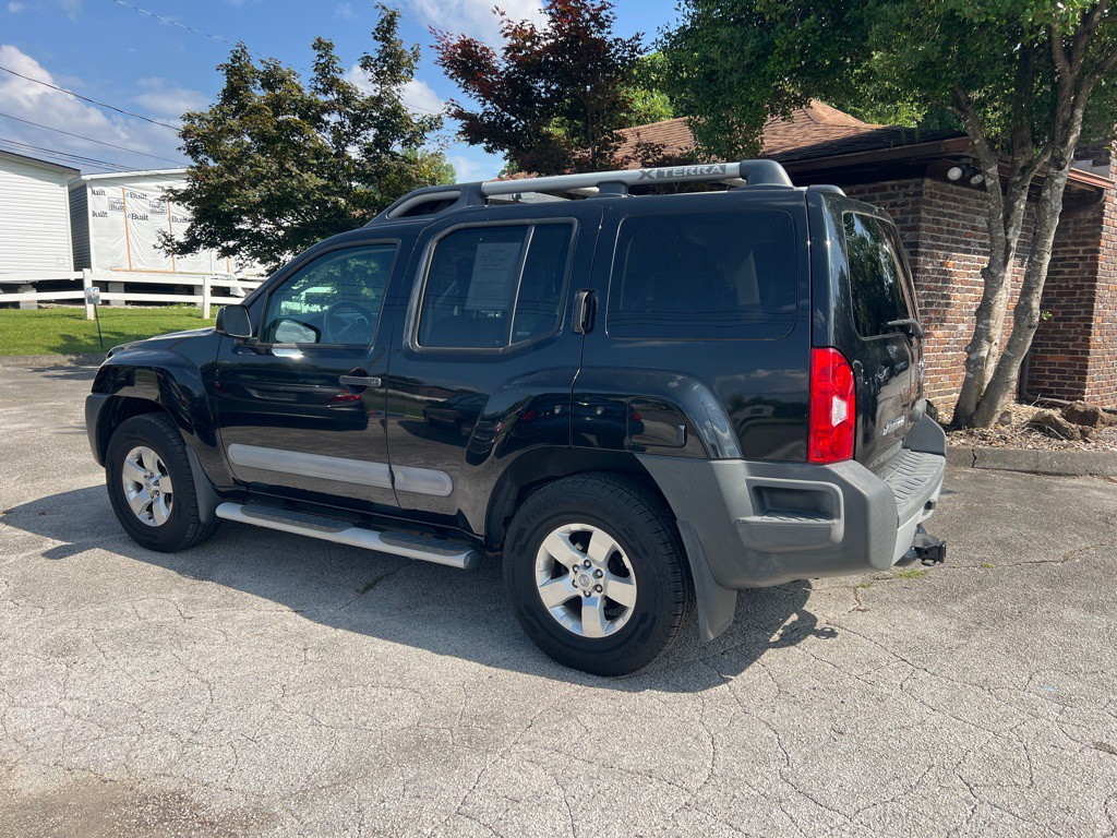 2011 Nissan Xterra Image 3
