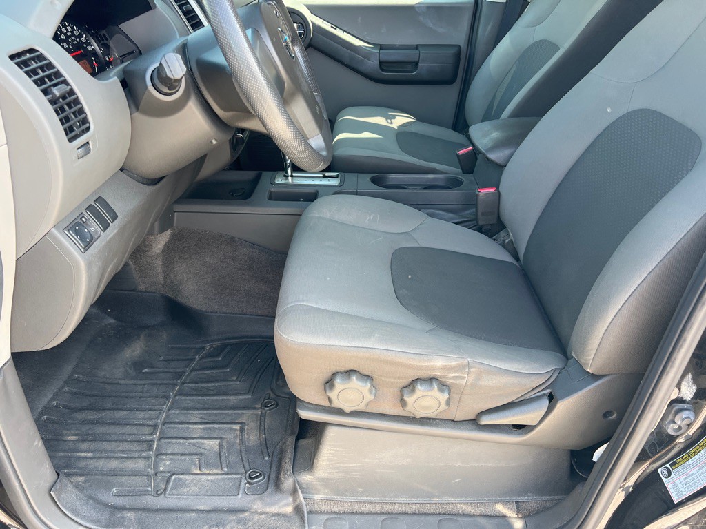 2011 Nissan Xterra Image 8