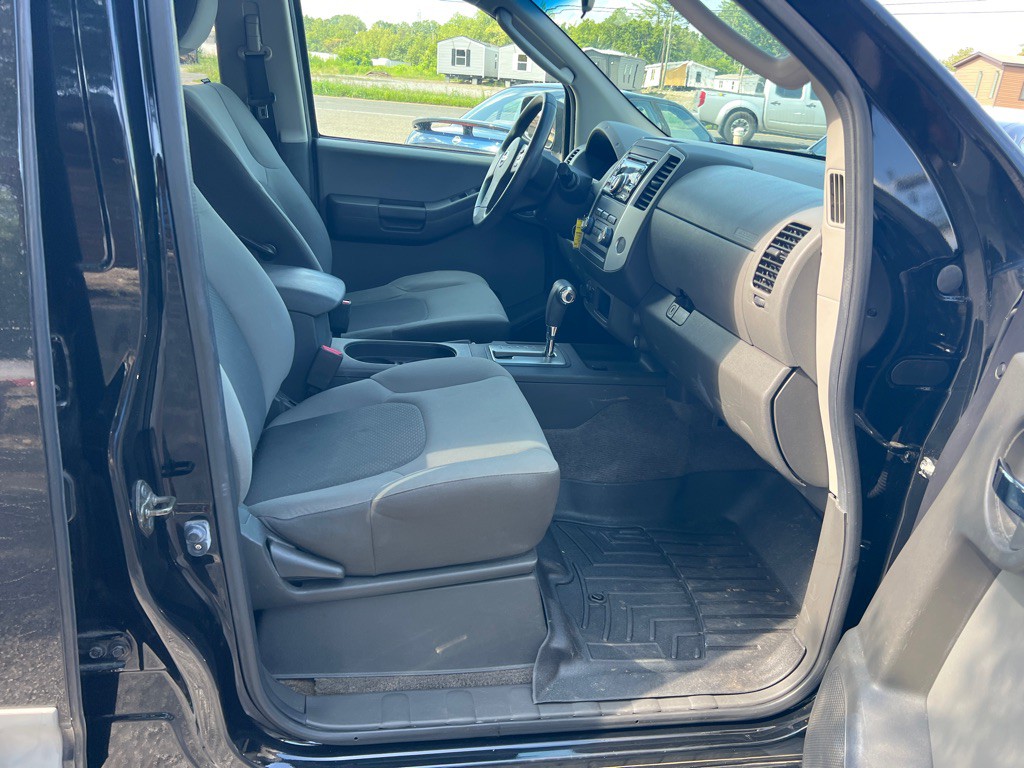 2011 Nissan Xterra Image 12