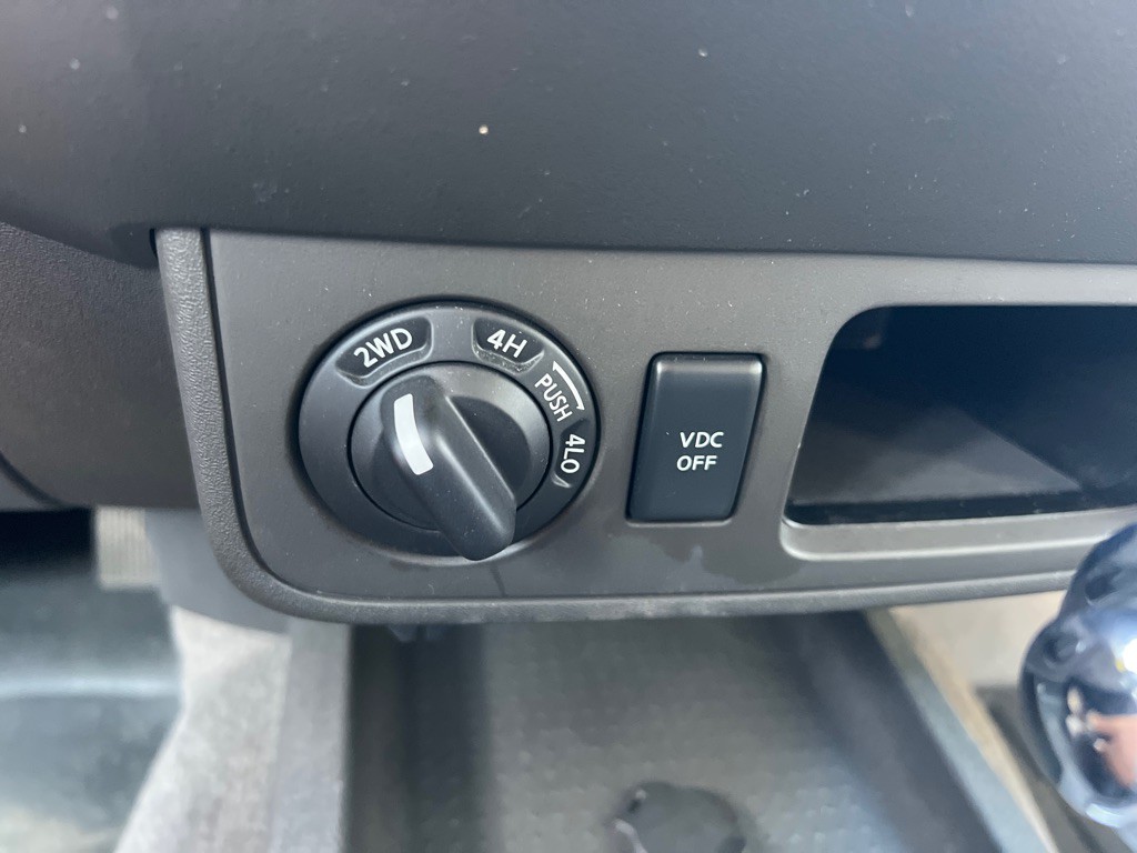 2011 Nissan Xterra Image 17