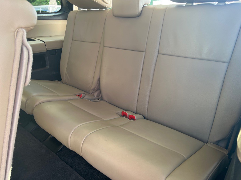 2012 Toyota Sequoia Image 12