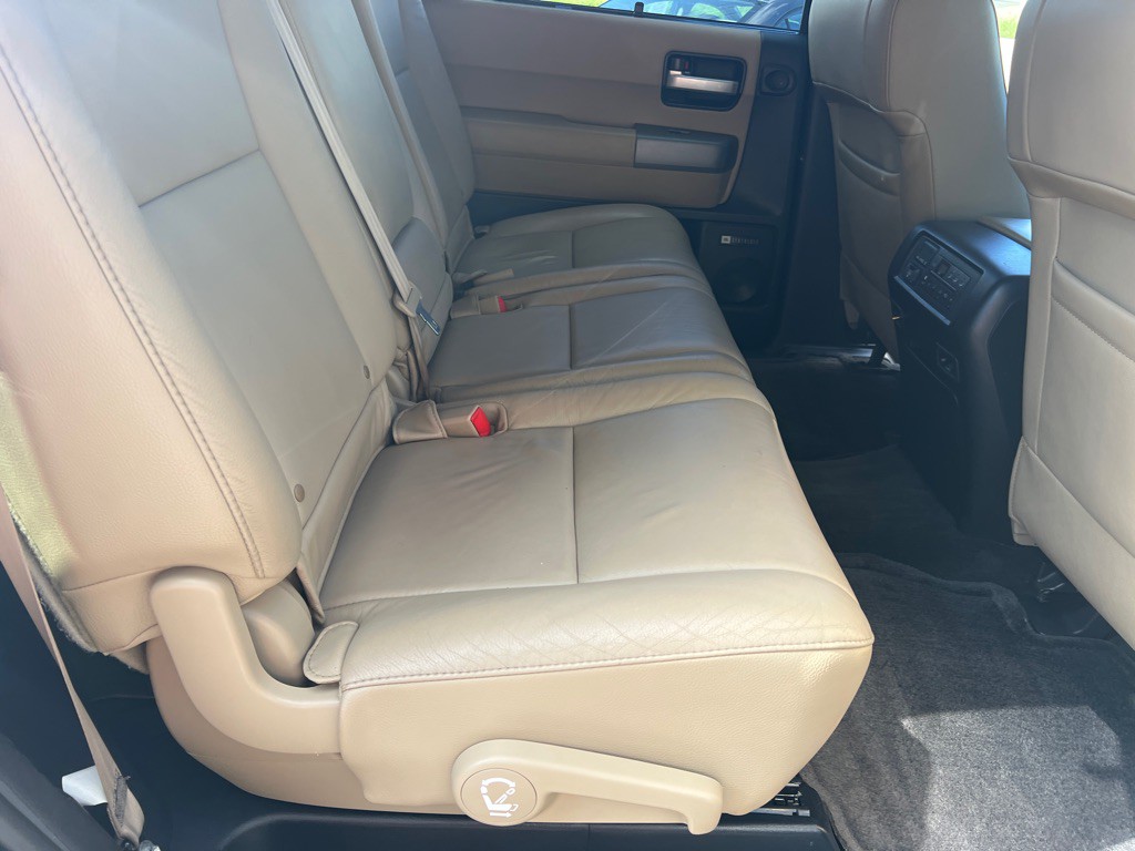 2012 Toyota Sequoia Image 13