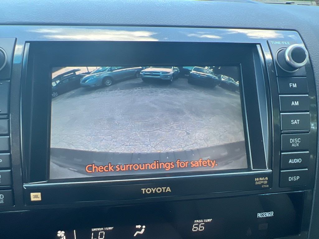2012 Toyota Sequoia Image 26