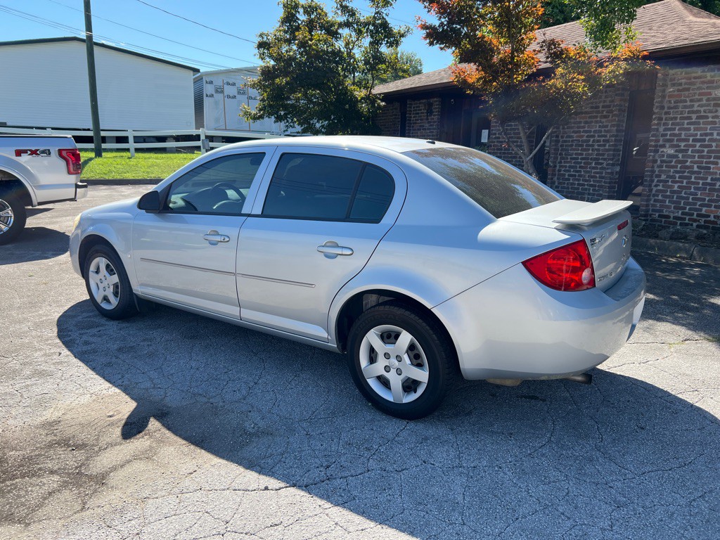 2008 Chevrolet Cobalt Image 2