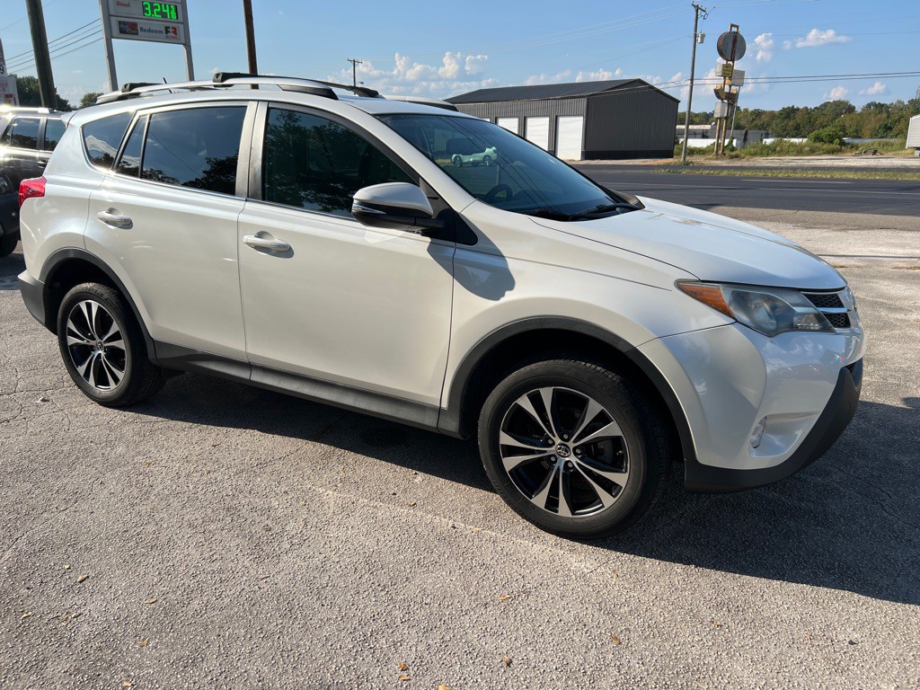 2015 Toyota Rav4 Image 5