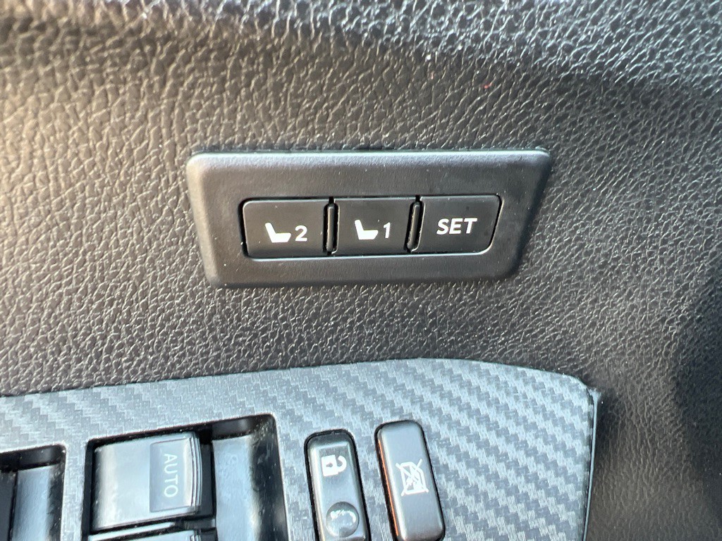 2015 Toyota Rav4 Image 9