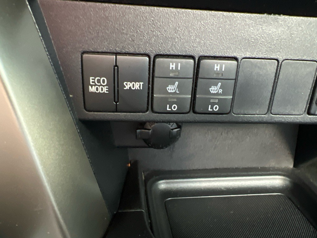 2015 Toyota Rav4 Image 18