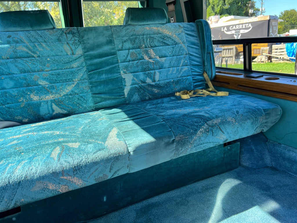 1996 Ford Econoline Image 11
