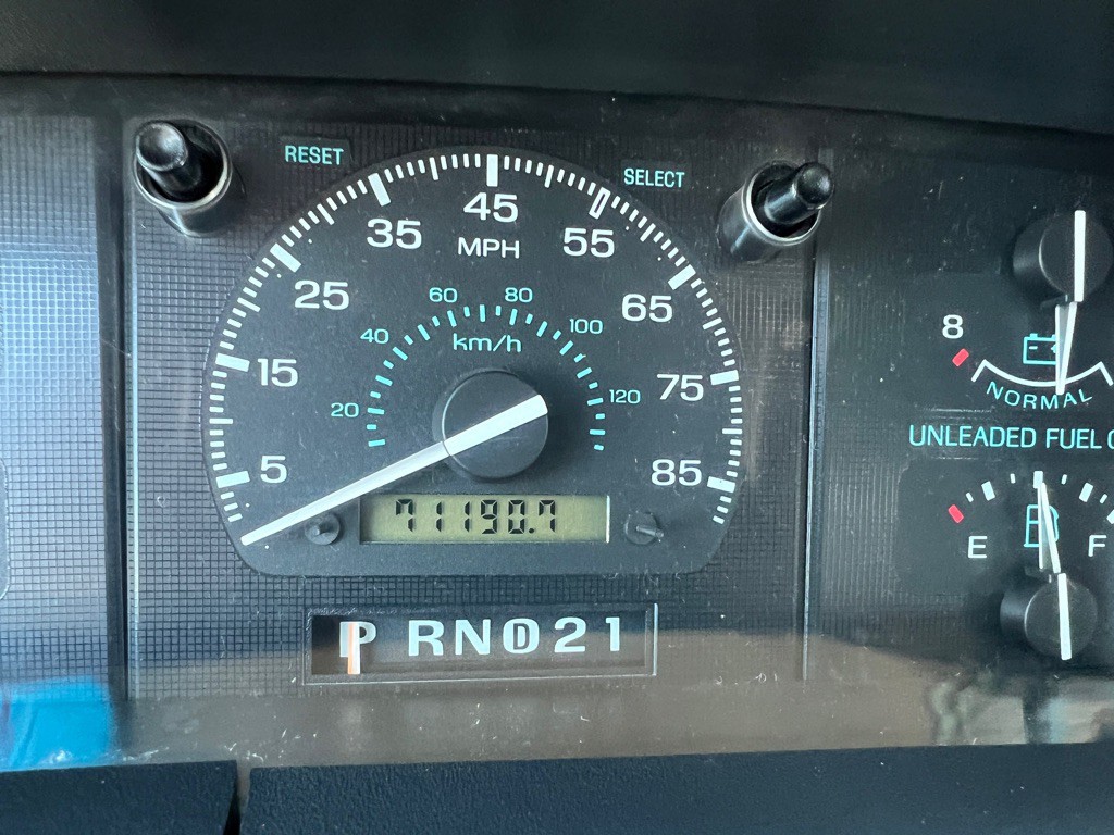1996 Ford Econoline Image 16