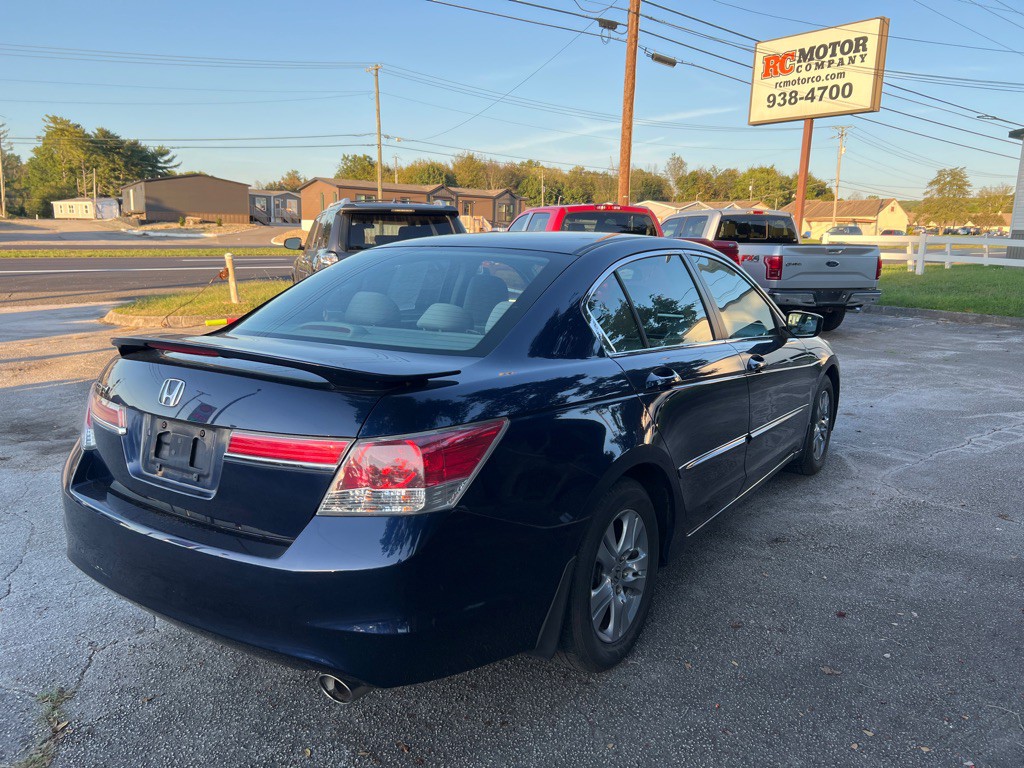 2011 Honda Accord Image 4
