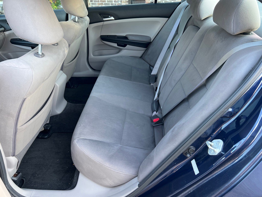 2011 Honda Accord Image 8