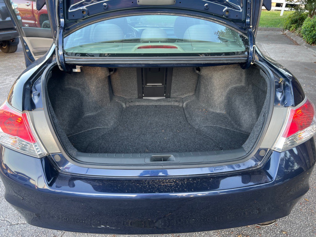 2011 Honda Accord Image 9
