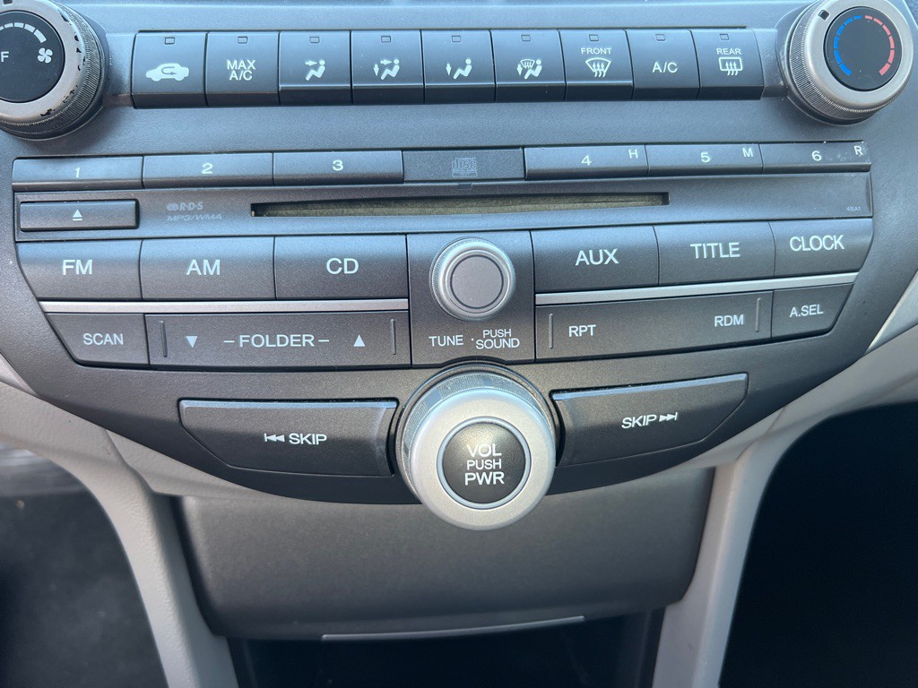 2011 Honda Accord Image 14