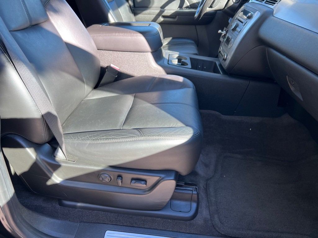 2008 Chevrolet Tahoe Image 11