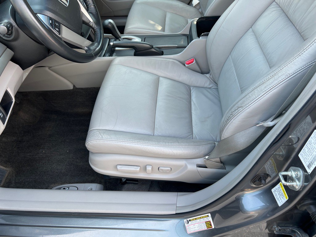 2009 Honda Accord Image 8