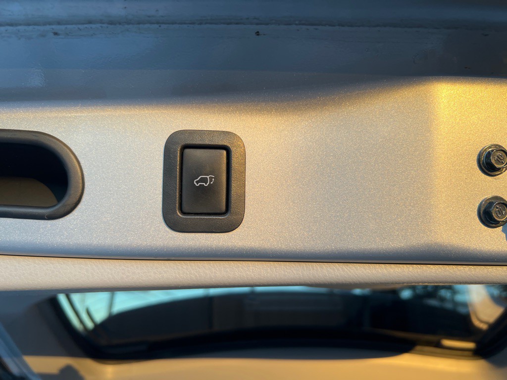 2015 Toyota Highlander Image 13