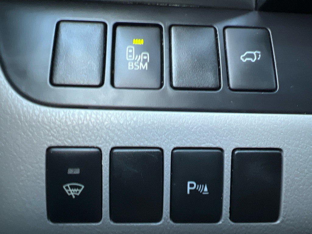 2015 Toyota Highlander Image 26