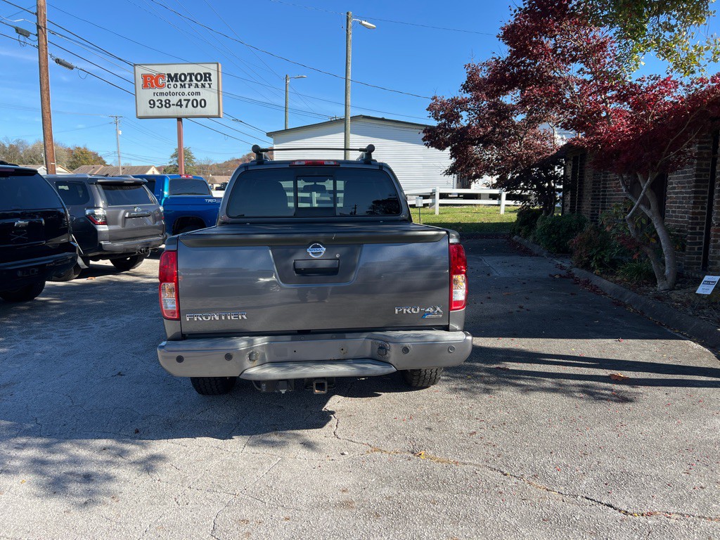 2017 Nissan Frontier Image 3