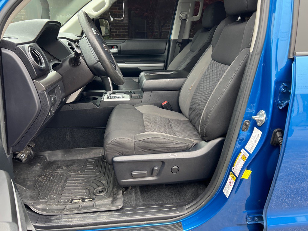 2017 Toyota Tundra Image 7