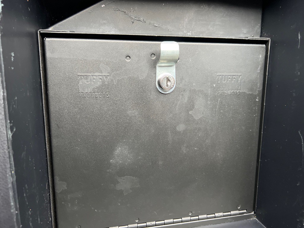 2017 Toyota Tundra Image 17