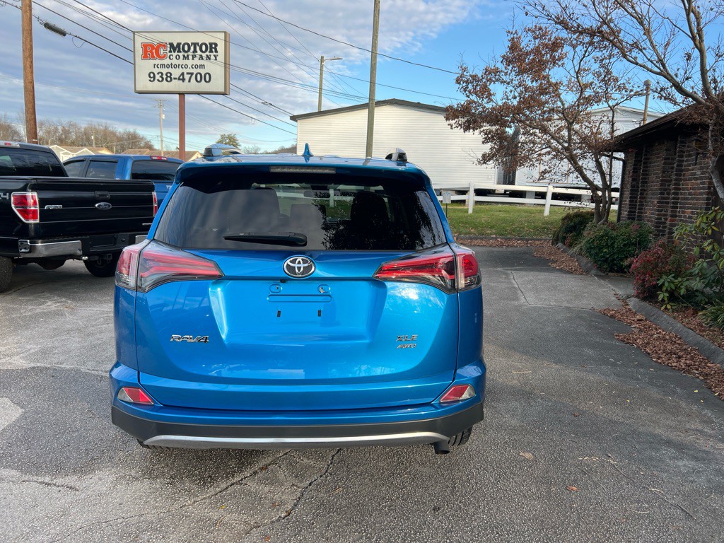 2018 Toyota Rav4 Image 3