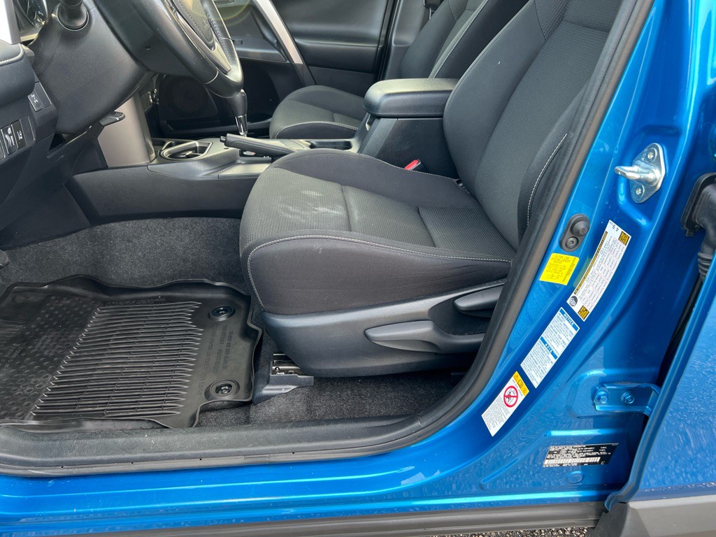 2018 Toyota Rav4 Image 8