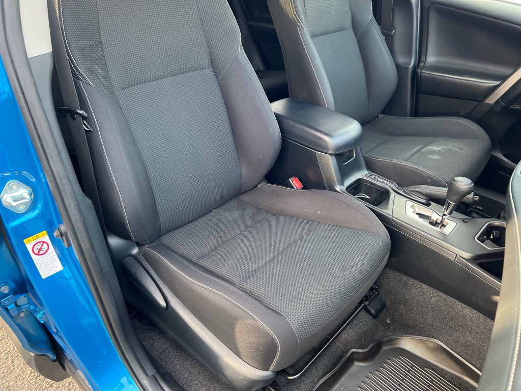 2018 Toyota Rav4 Image 11