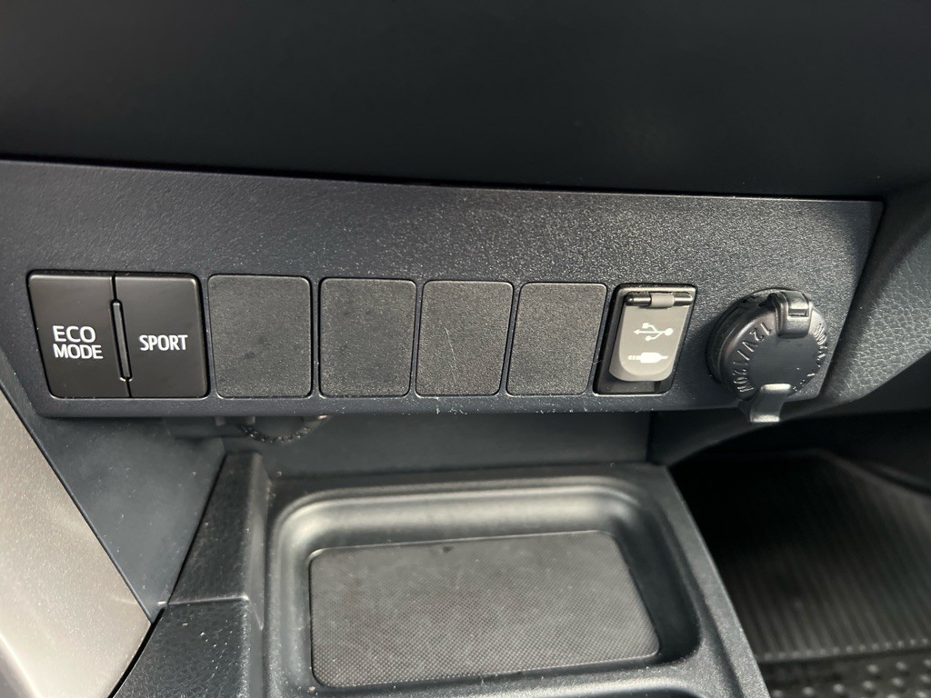 2018 Toyota Rav4 Image 15