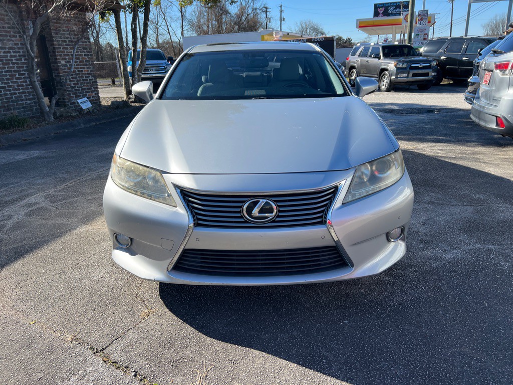 2013 Lexus ES Image 6