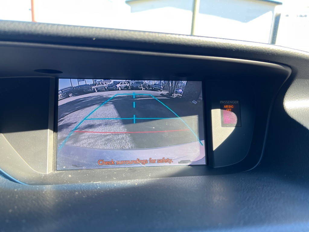 2013 Lexus ES Image 21