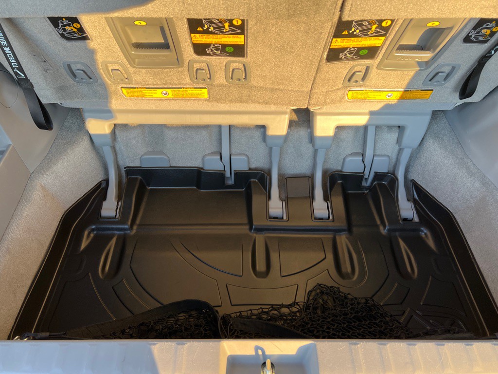 2013 Toyota Sienna Image 12