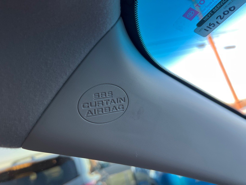 2013 Toyota Sienna Image 24