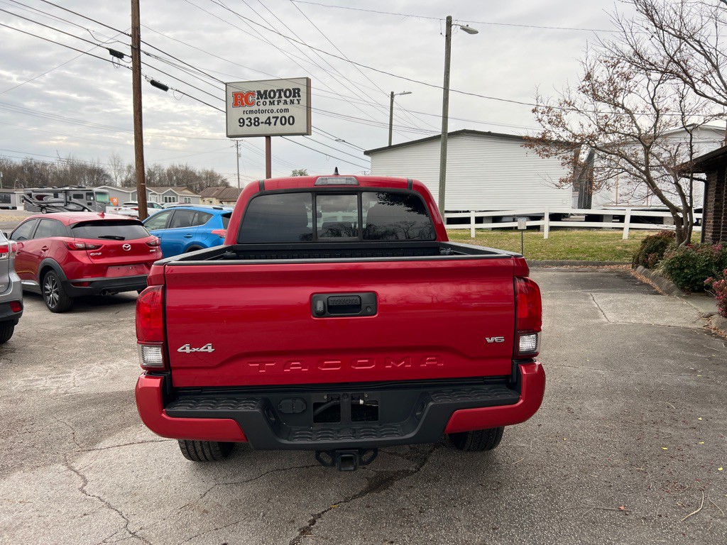 2019 Toyota Tacoma Image 3