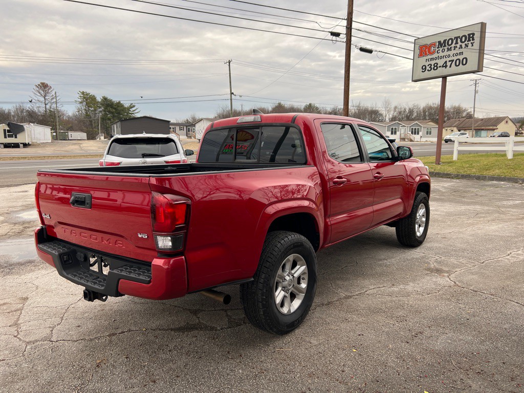 2019 Toyota Tacoma Image 4