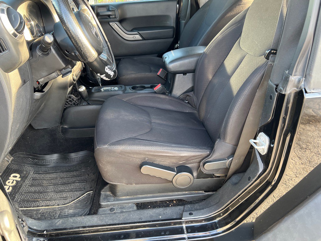 2014 Jeep Wrangler Image 8