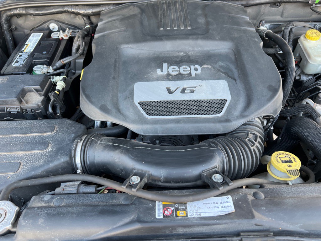 2014 Jeep Wrangler Image 12