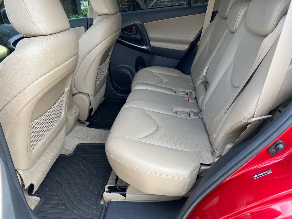 2010 Toyota Rav4 Image 9