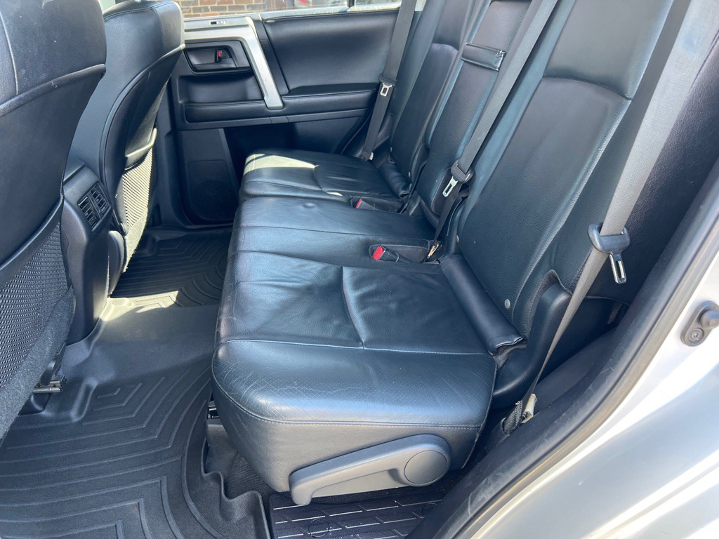 2013 Toyota 4Runner Image 10