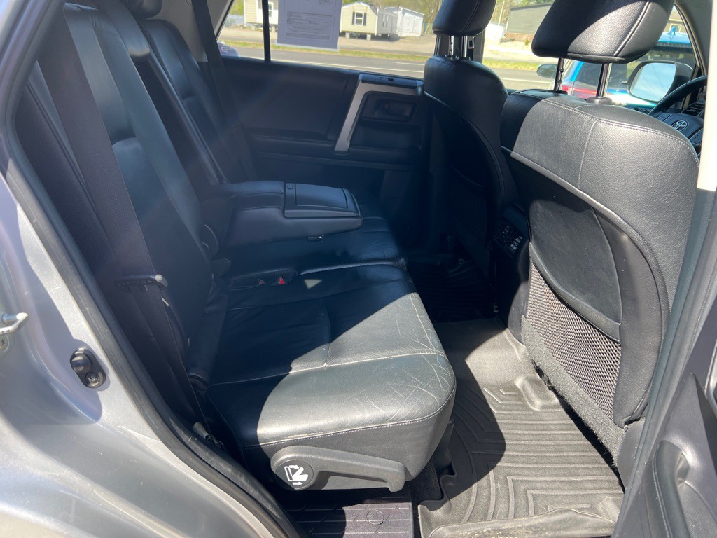 2013 Toyota 4Runner Image 13