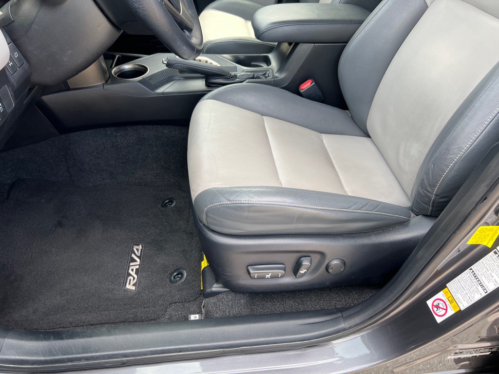 2013 Toyota Rav4 Image 8